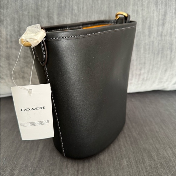 Dakota Bucket Bag 16 - Picture 2 of 5